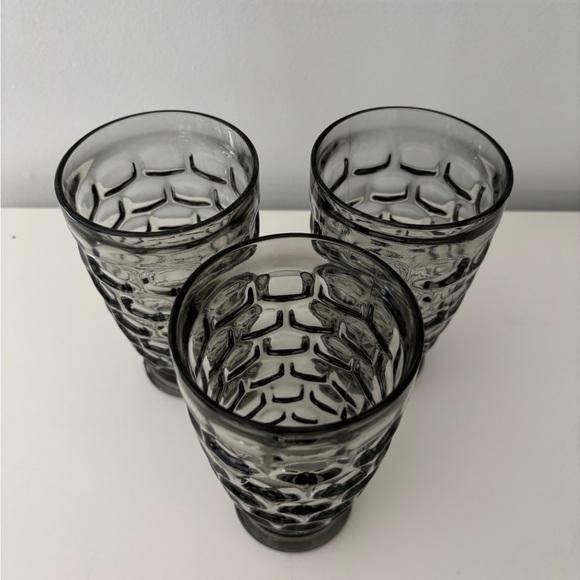Vintage 70’s Smokey Gray Set of 3 Glasses - Picture 3 of 5